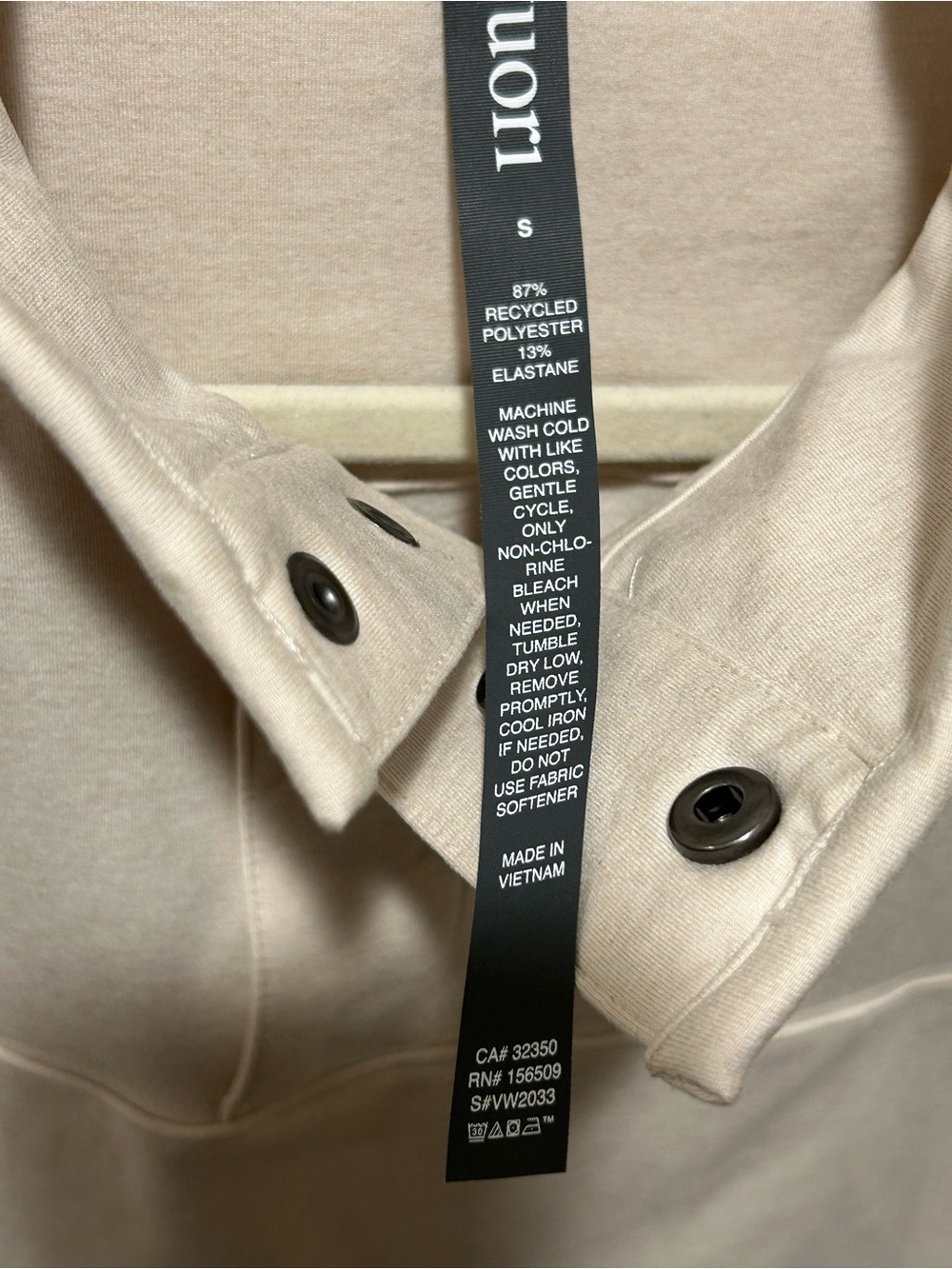 NWOT Vuori Granite Mock Neck Snap Pullover in Cream Ecru, size Small - Picture 11 of 11